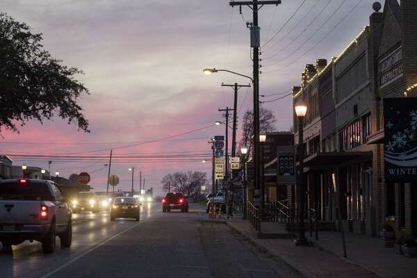 Solar Farm Divides A Ranching Community Houstonchroniclecom