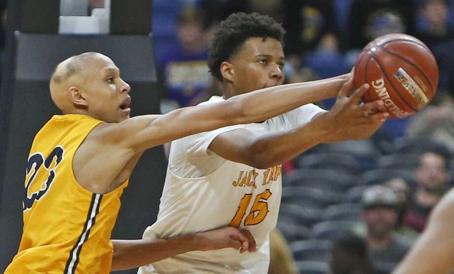 State Roundup Buzzer Beating Dunk Lifts Faith Family To 4a Title