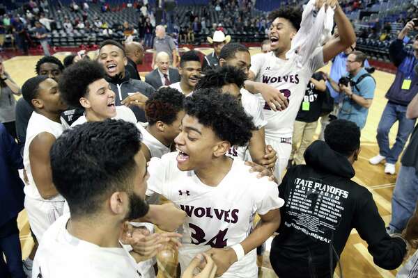 T Birds Can T Climb Out Of Early Hole Fall In Title Game