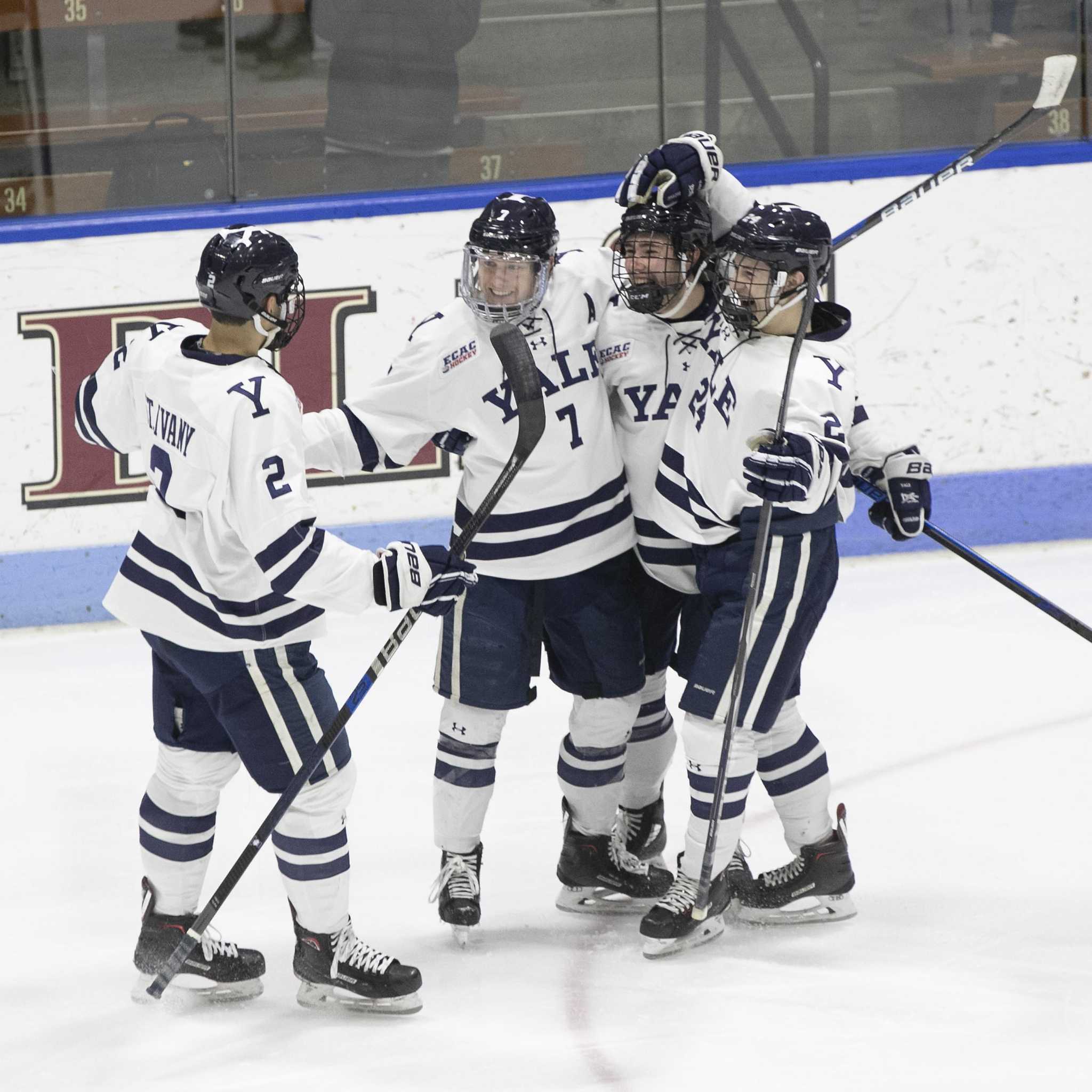 Yale hockey team completes sweep of Rensselaer