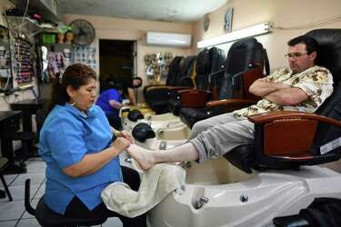 Amid The Violence Of Northern Mexico An Oasis Of Dental Work Pedicures And Cheap Tequila Expressnews Com