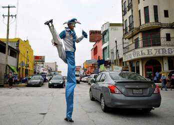 Amid The Violence Of Northern Mexico An Oasis Of Dental Work