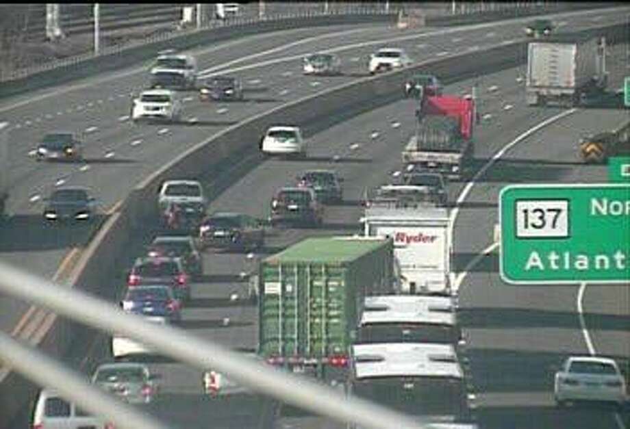 Accident closes 2 lanes of I95 Connecticut Post