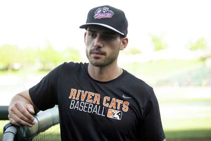 Chris Shaw Among Giants Latest Cuts Stephen Vogt Finally Gets To