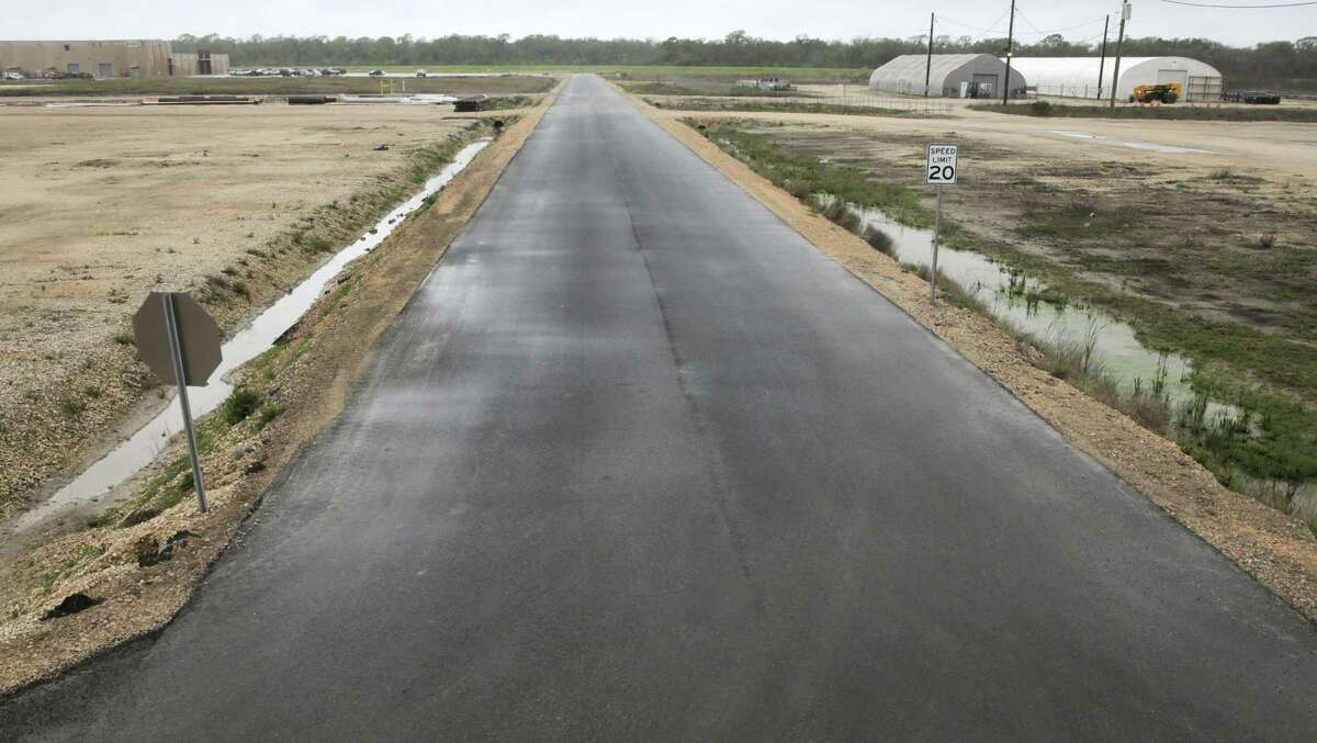 Plastics Road lives up to its name as Dow debuts new asphalt recipe