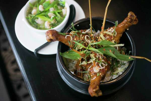 Review Kau Ba Saigon Kitchen In Montrose Houstonchronicle Com