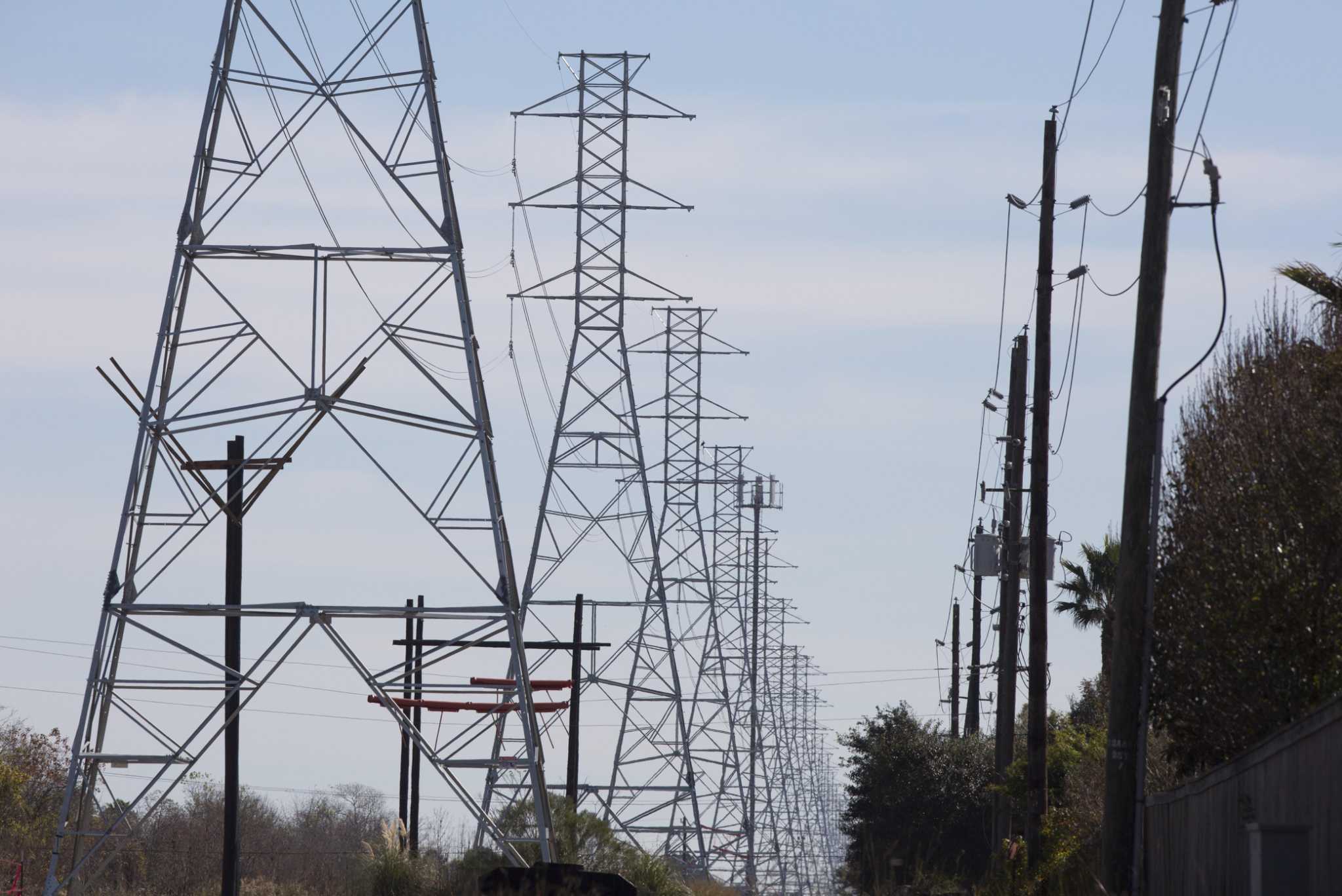 Puc Delays Centerpoint S Rate Request Houstonchronicle Com
