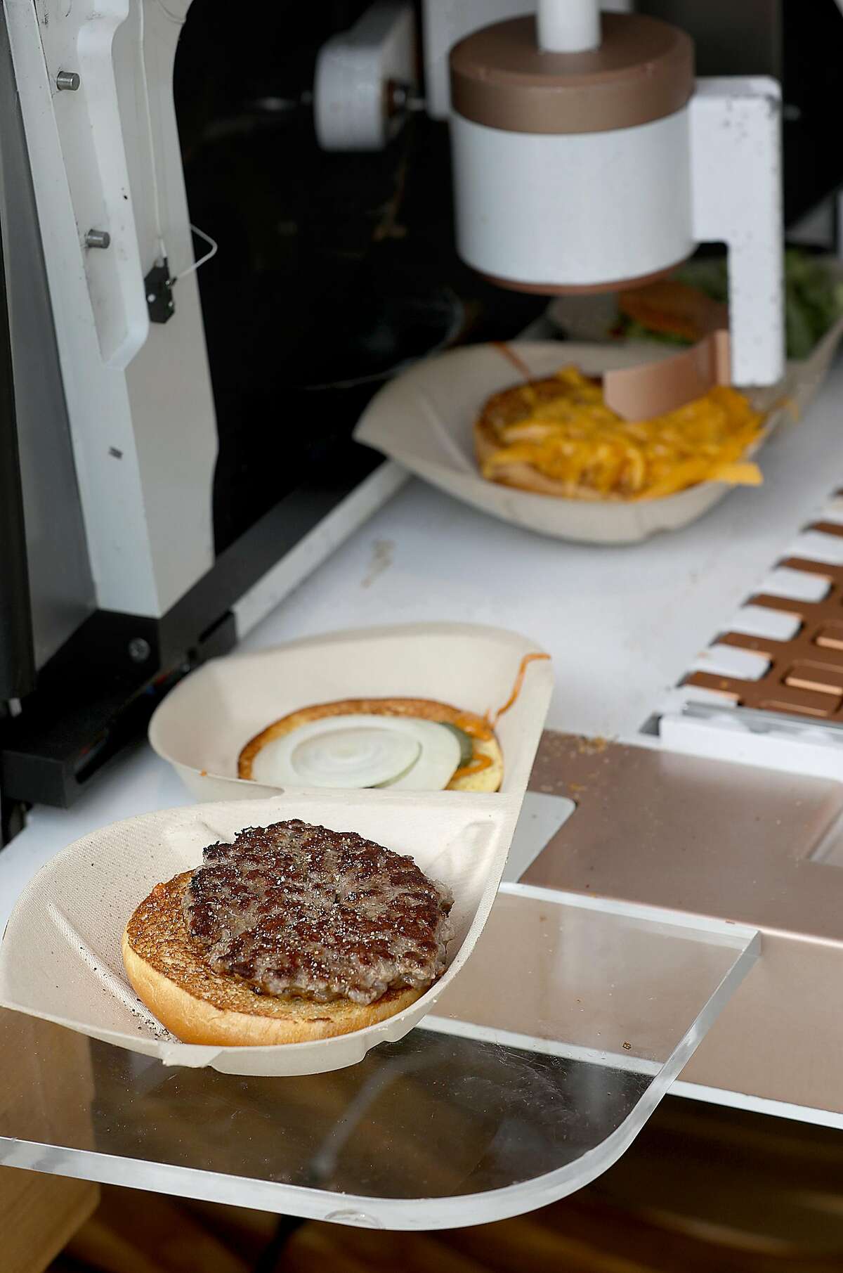At Creator, a robot makes your burger. It doesn’t make you any less human to enjoy it