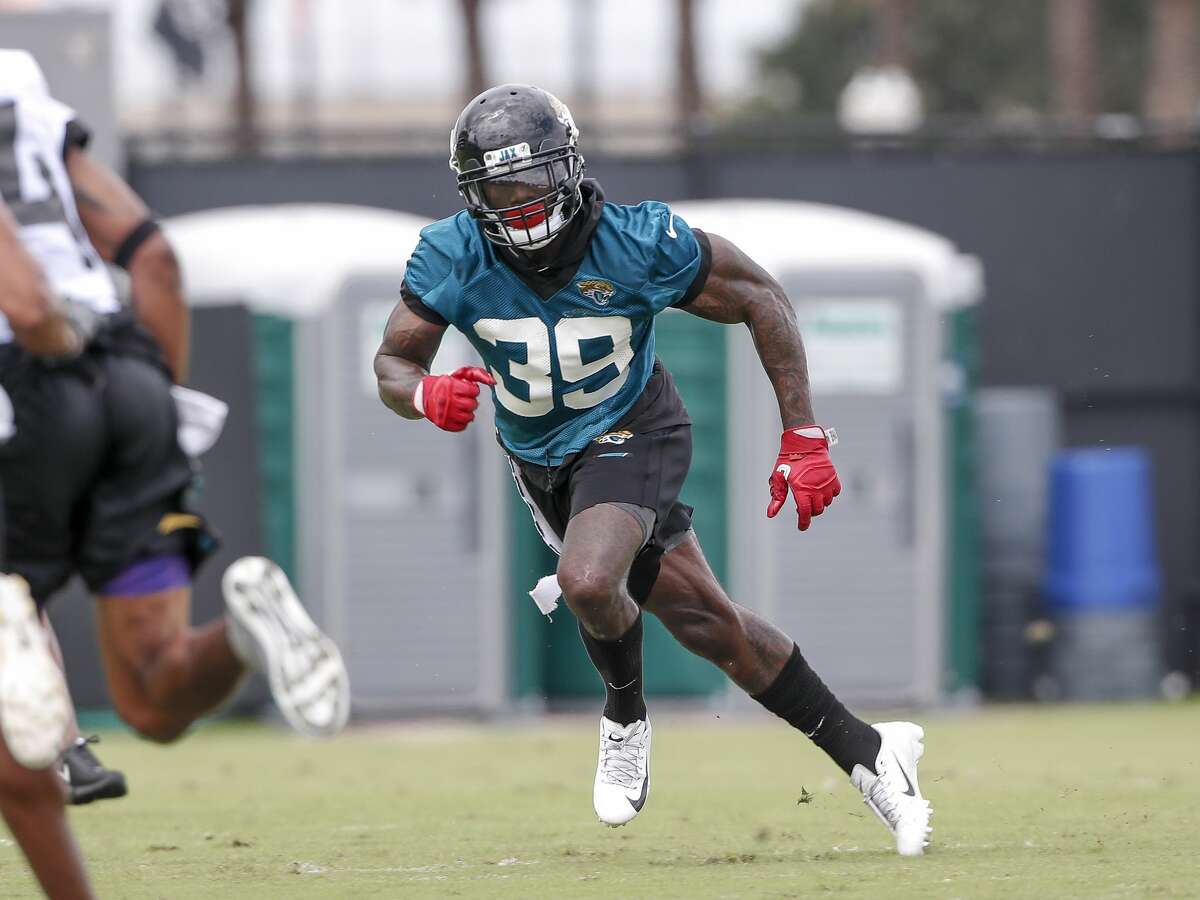 JACKSONVILLE, FL - JULY 26: Safety Tashaun Gipson, Sr. #39 of the Jacksonville Jaguars works out during Training Camp at Dream Finders Homes Practice Complex on July 26, 2018 in Jacksonville, Florida. (Photo by Don Juan Moore/Getty Images)
