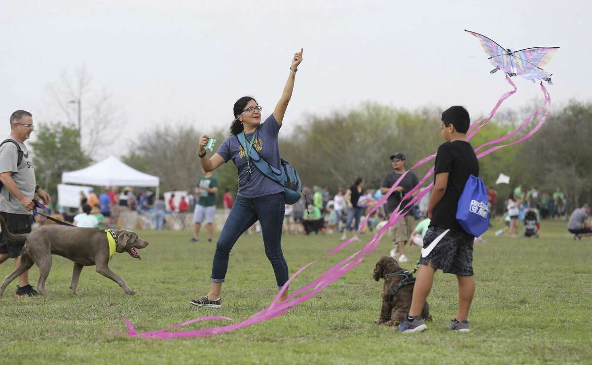 Kiteflying tips for San Antonio’s Fest of Tails