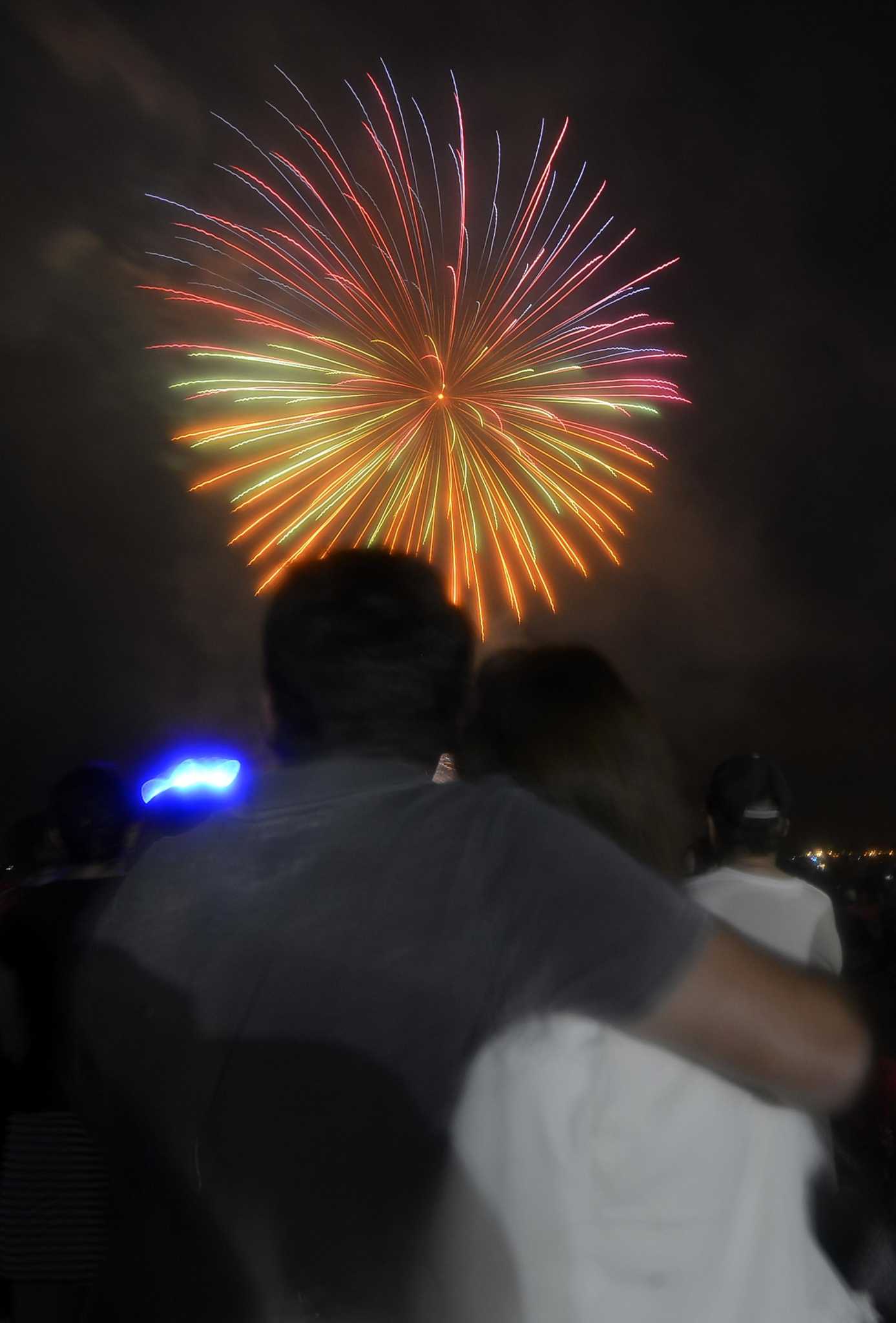 Stamford fireworks to light up the sky over Cummings Beach