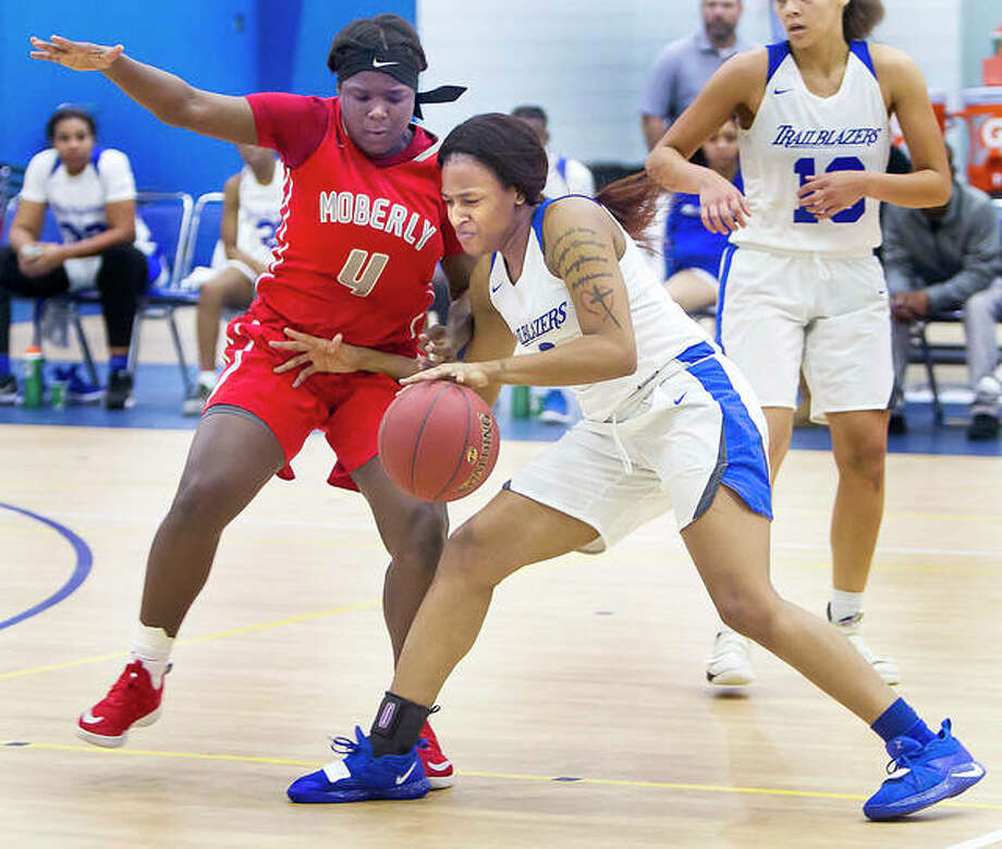 Juco Women S Basketball Lc Faced Uphill Climb Against Some Of