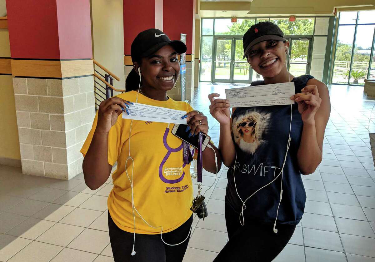 Prairie View A&M University students register to vote on Tuesday, Oct. 9, 2018.