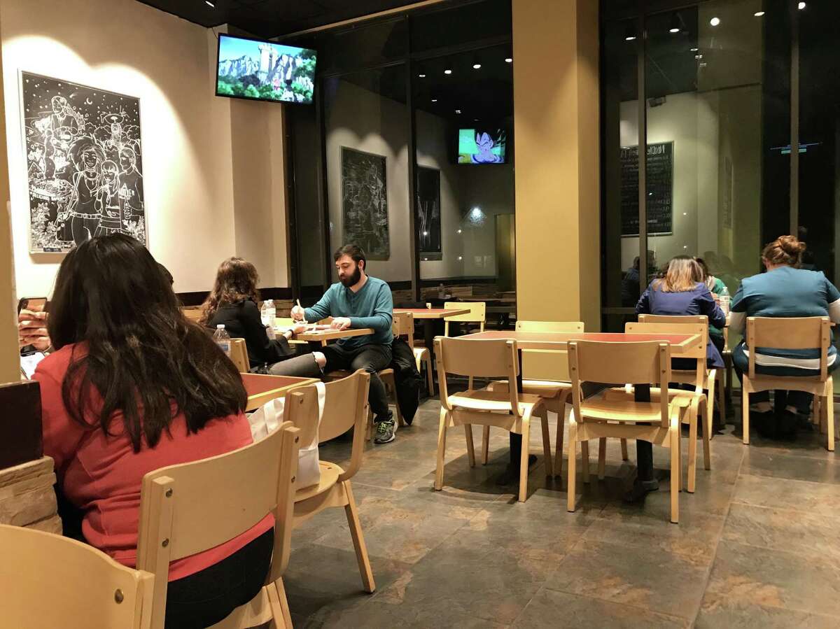 Review Noodle Tree a swell spot to slurp ramen on San Antonio’s North Side near UTSA