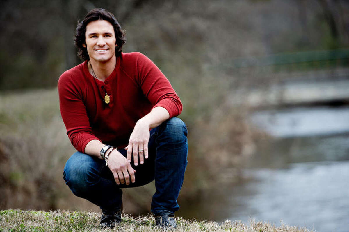 Joe Nichols.