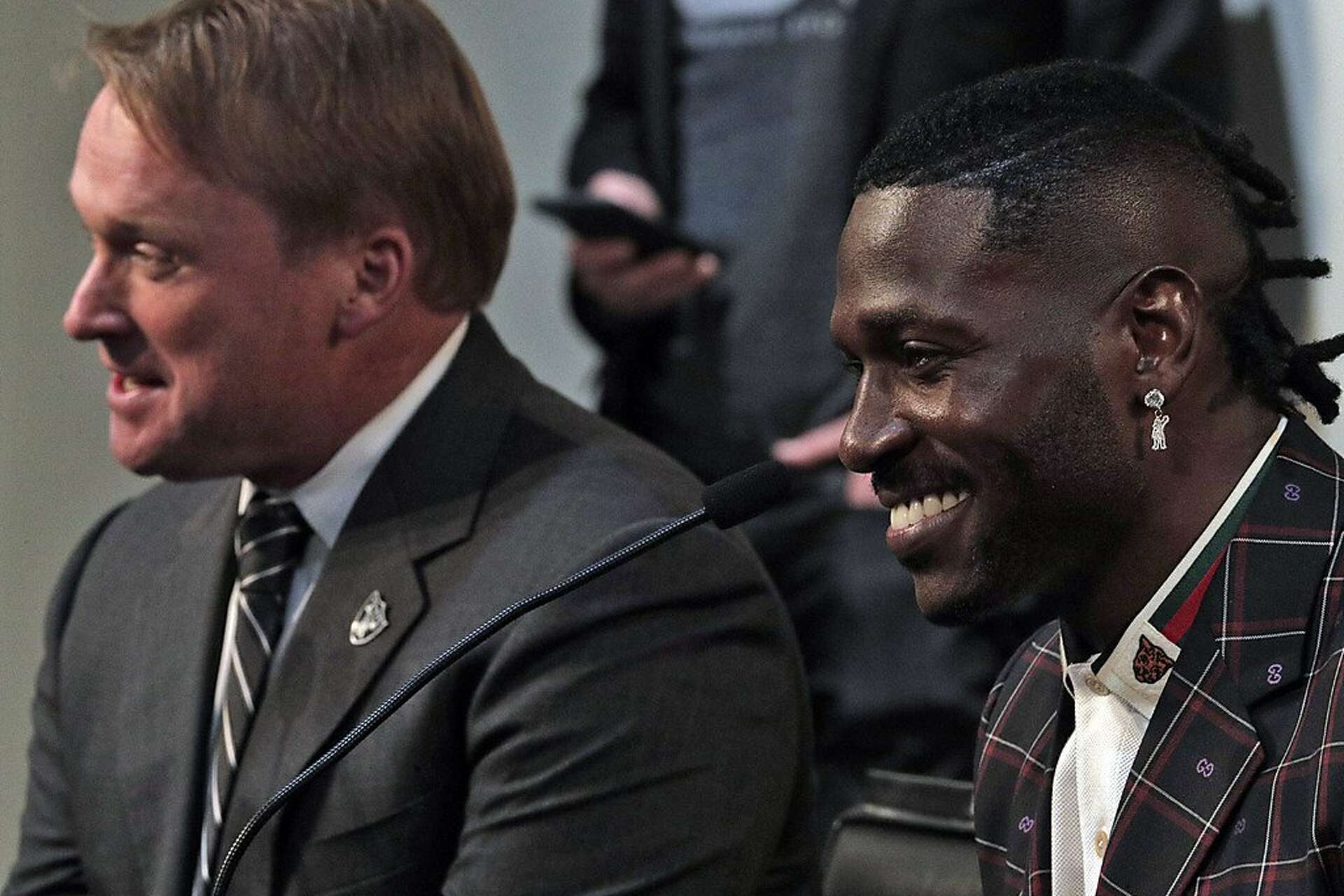 antonio brown in a dress Antonio Brown Named Rhodes Offensive Line Coach