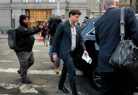 Felicity Huffman Pleads Guilty Greenwich Lawyer Gordon Caplan Up Next Greenwichtime
