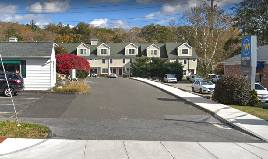 Brookfield condo sells for 250,000