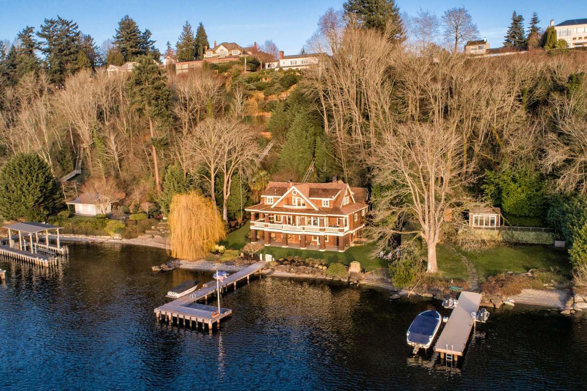 9.25M home on Lake Washington is accessed by tram, includes private