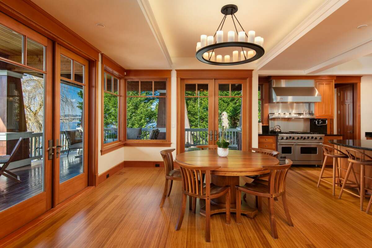 $9.25M home on Lake Washington is accessed by tram ...