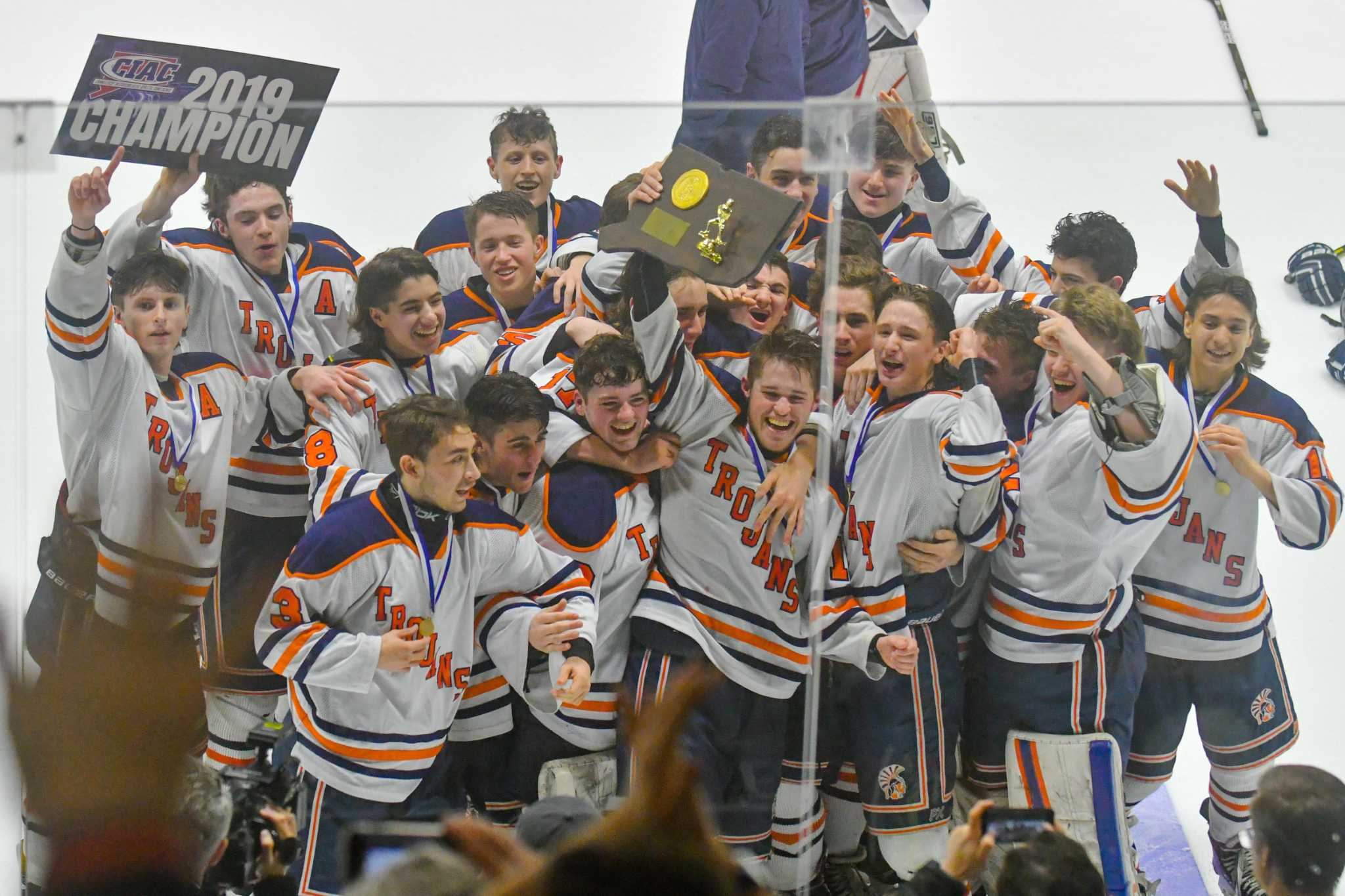LHK beats Sheehan, wins first Division III championship