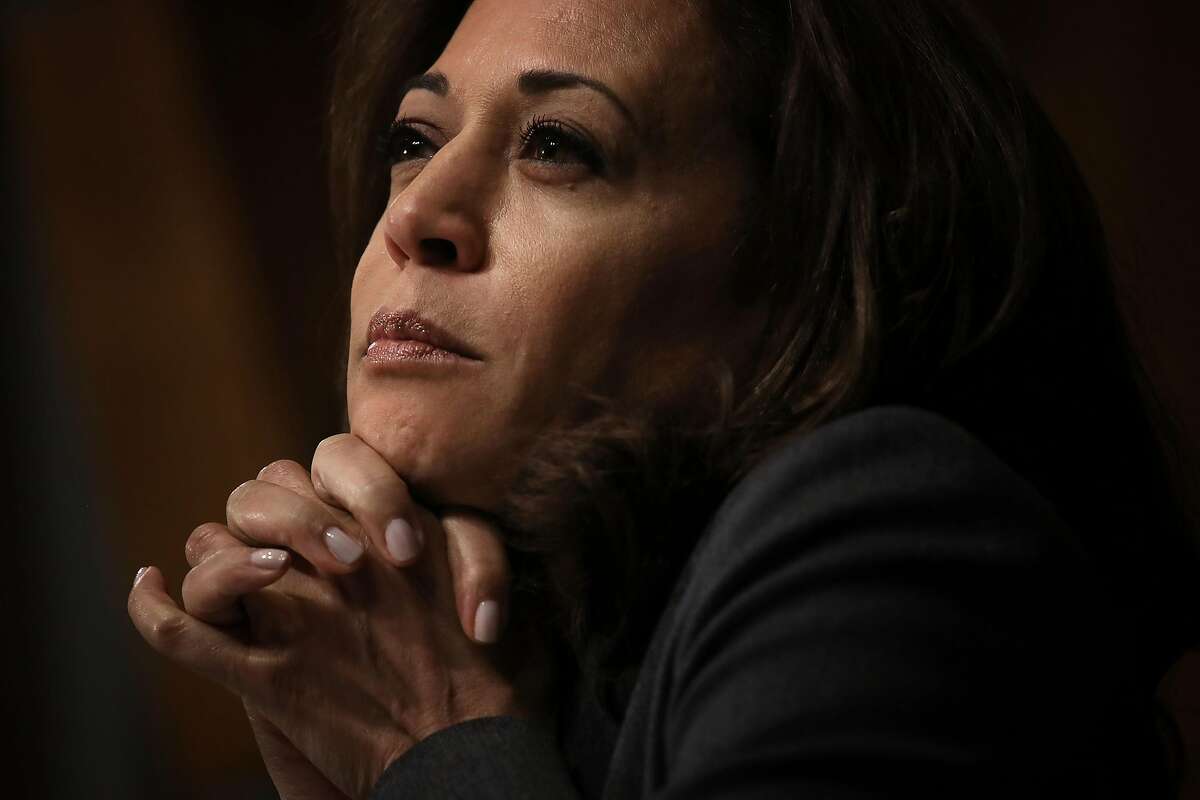 WASHINGTON, DC - MARCH 06: U.S. Sen. Kamala Harris (D-CA) listens to testimony from Kevin K. McAleenan, commissioner of U.S. Customs and Border Protection, during a Senate Judiciary Committee hearing March 6, 2019 in Washington, DC. McAleenan told reporters yesterday that the latest statistics show migrant crossings at the Mexican border are on pace to break record numbers set last year. (Photo by Win McNamee/Getty Images)