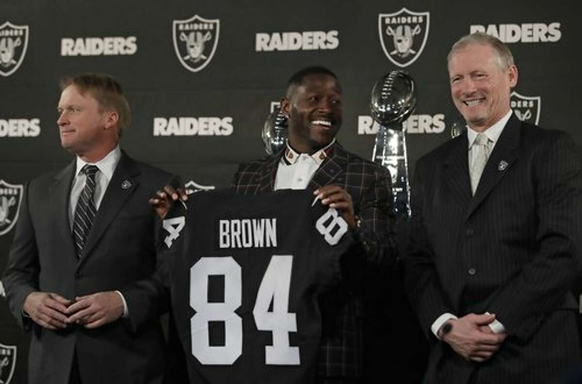 Oakland Raiders release wide receiver Jordy Nelson to create cap space for  Antonio Brown