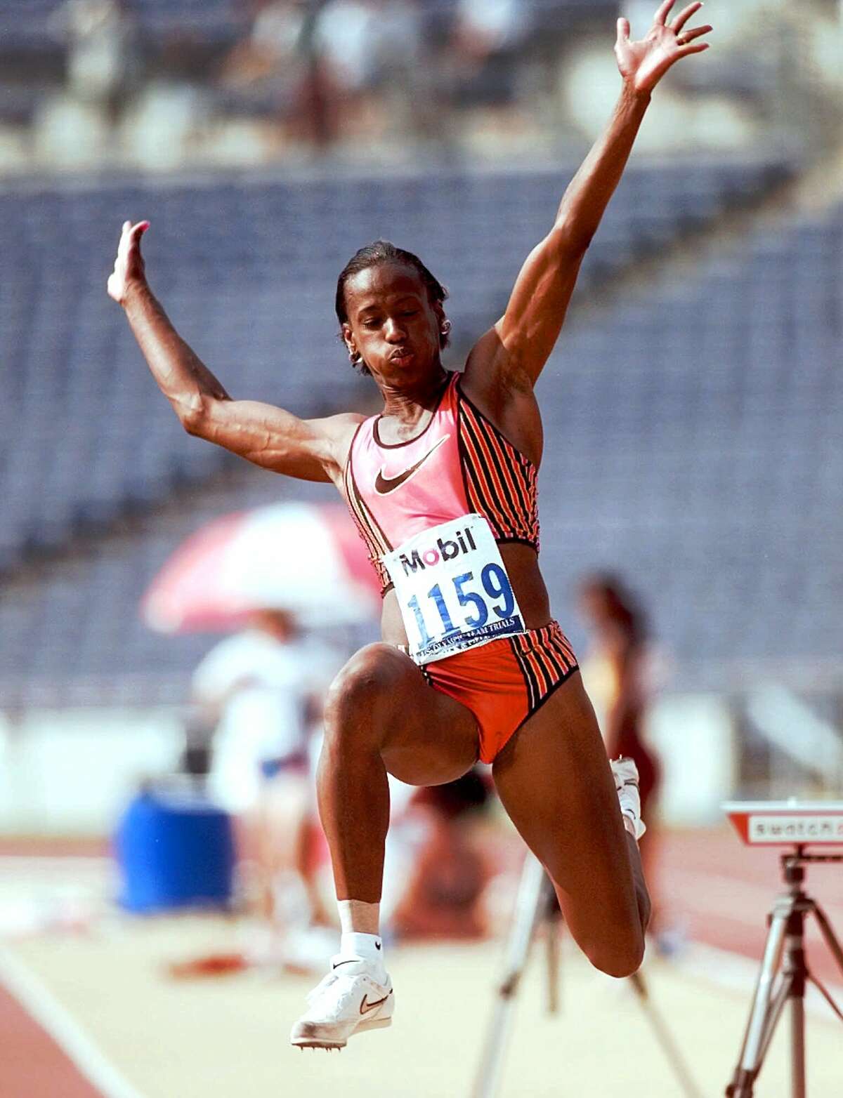 Jackie Joyner-Kersee serves as honorary Aurora Games captain