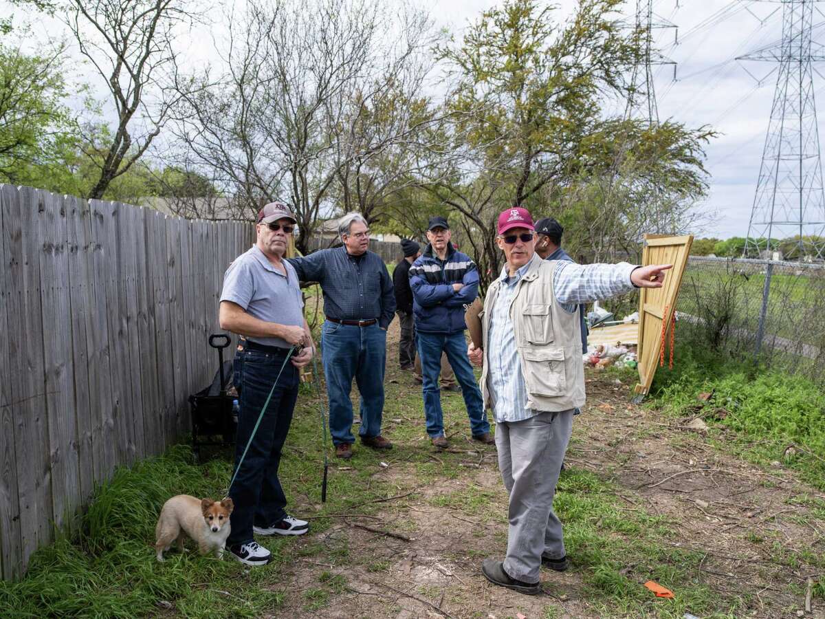 Texas A&M architectural team scans for burial plots at long lost San