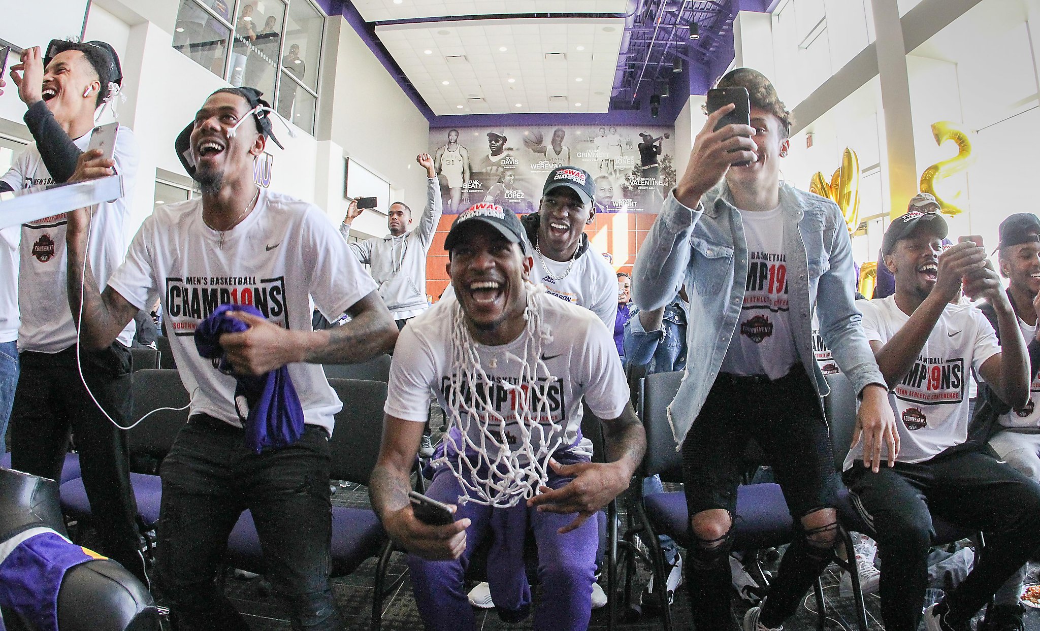 Selection Sunday 68 Basketball Teams Chart Path Toward Ncaa Title