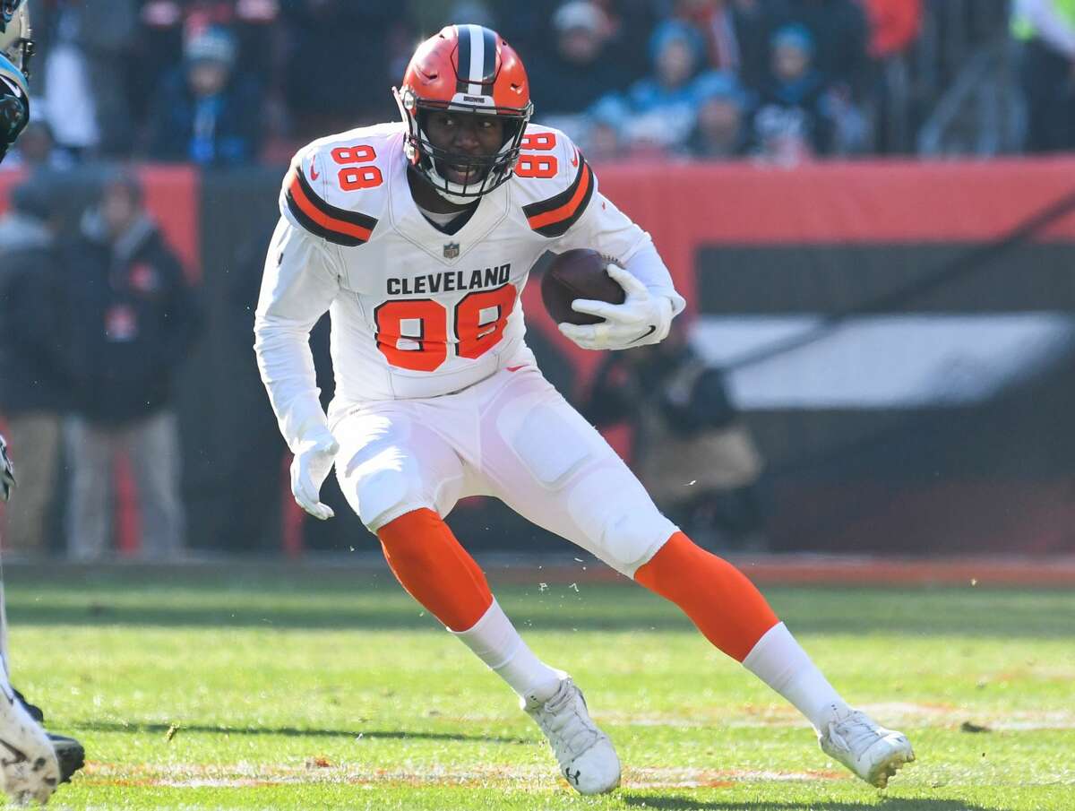 PHOTOS: Best free agents left and who's signed where Tight end Darren Fells #88 of the Cleveland Browns carries the ball in the second quarter a game against the Carolina Panthers on December 9, 2018 at FirstEnergy Stadium in Cleveland, Ohio. (Photo by: 2018 Nick Cammett/Diamond Images/Getty Images)