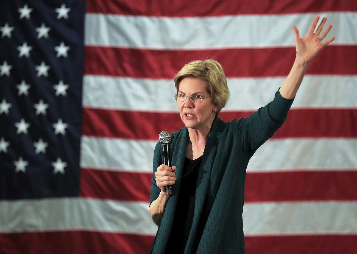 Democratic presidential candidate Elizabeth Warren speaks to a group of about 400 potential voters at Douglas High School, Sunday, March 17, 2019, in Memphis, Tenn. (Jim Weber/The Commercial Appeal via AP)