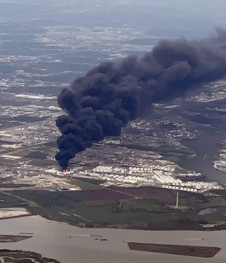 Deer Park plant fire could last two more days; shelterinplace lifted
