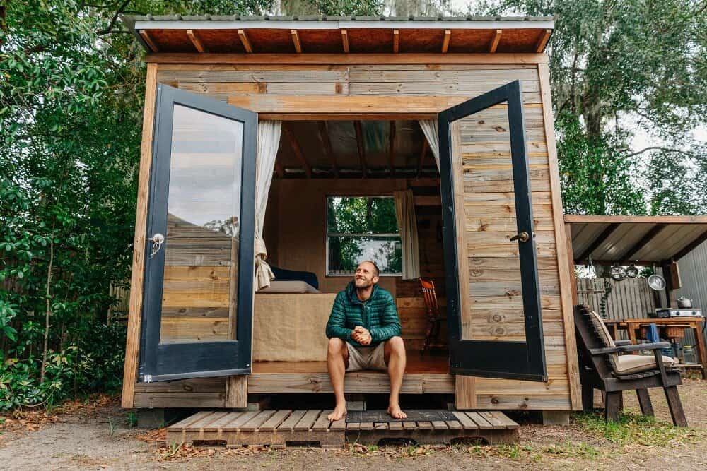 florida environmentalist builds his own tiny house for $1,500