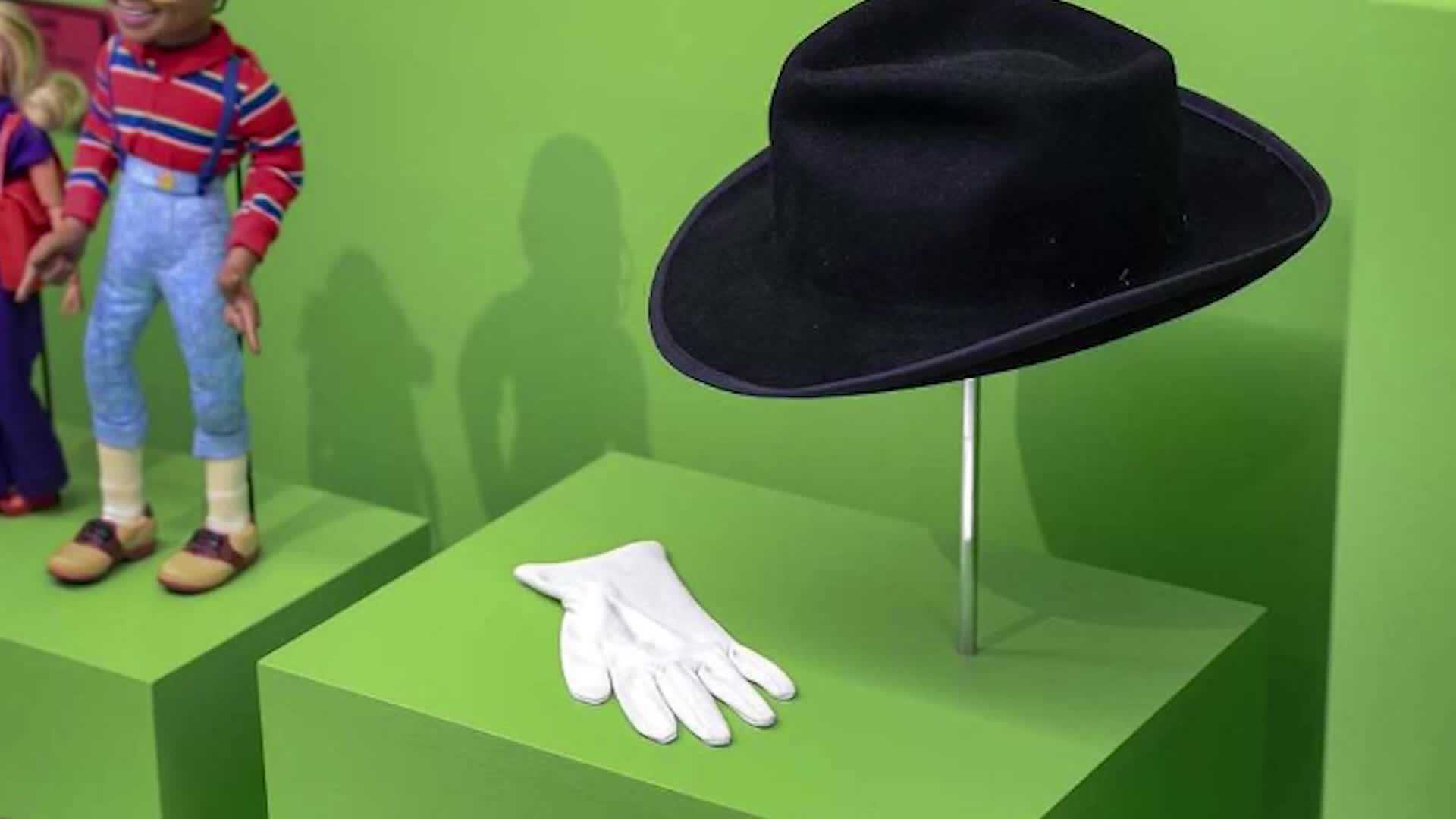 Responding to controversy, children's museum removes Michael Jackson's