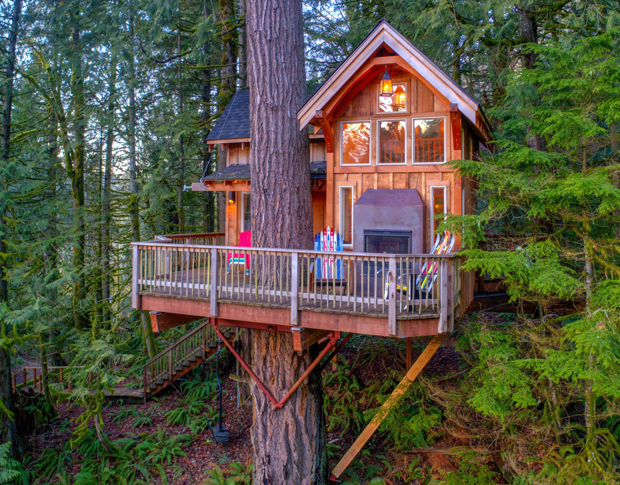 The treehouse on this Washington State home is probably nicer than your