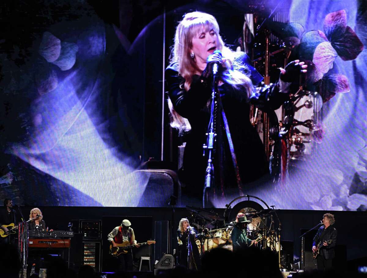 Photos Fleetwood Mac performs in Albany