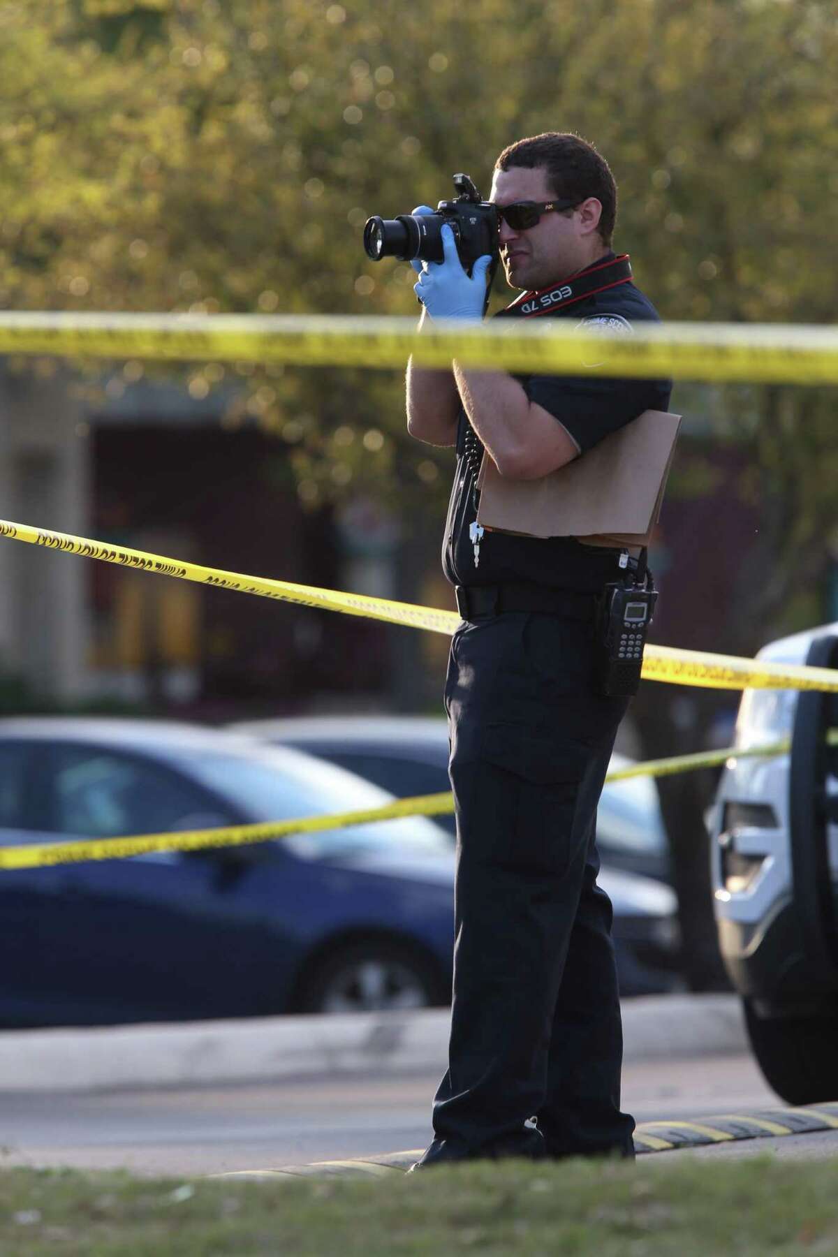 SAPD Woman fatally shot by officers was holding 'replica' Uzi