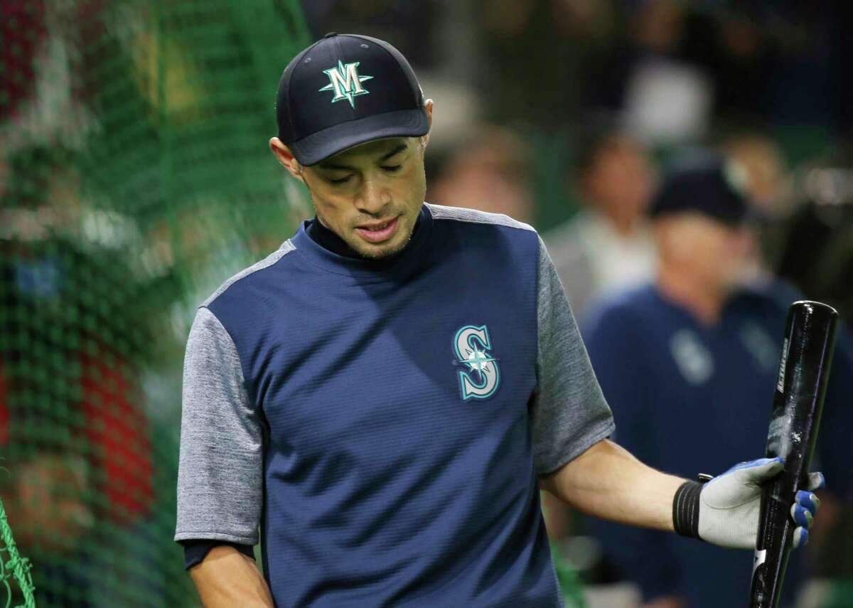 Ichiro Suzuki to throw ceremonial first pitch on Opening Day for