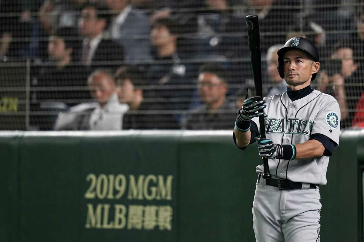 Mariners star Ichiro Suzuki walks off into history in 'sayonara' at