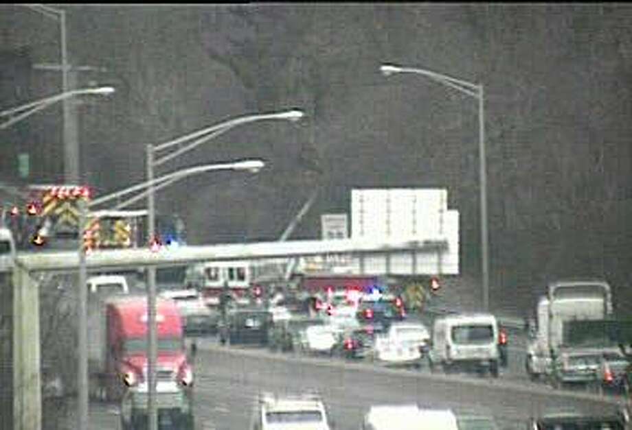 Overturned dump truck caused hours of delays on I95 Connecticut Post