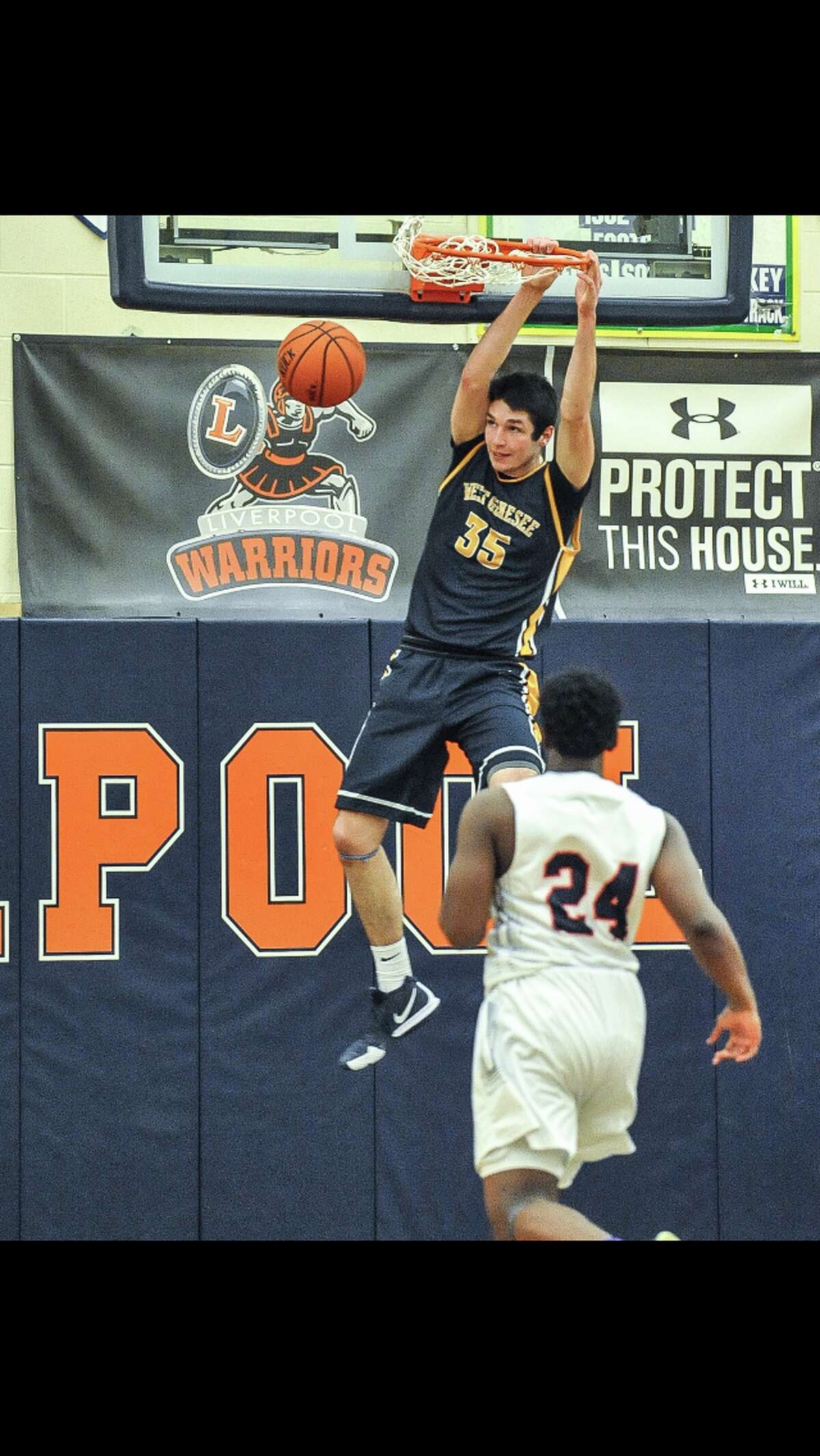 Siena Basketball Signee Playing For Federation Championship