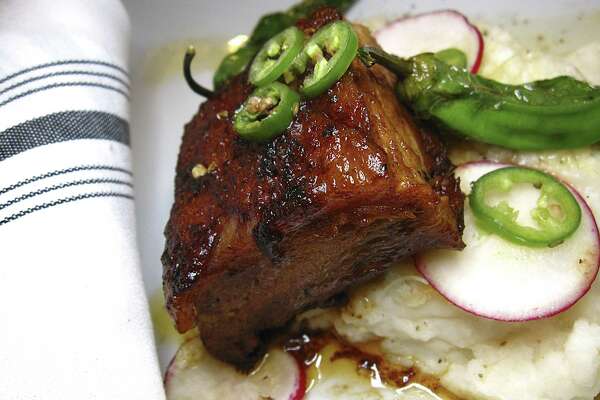 Review San Antonio S Eastside Kitchenette Finds Sweet Spot