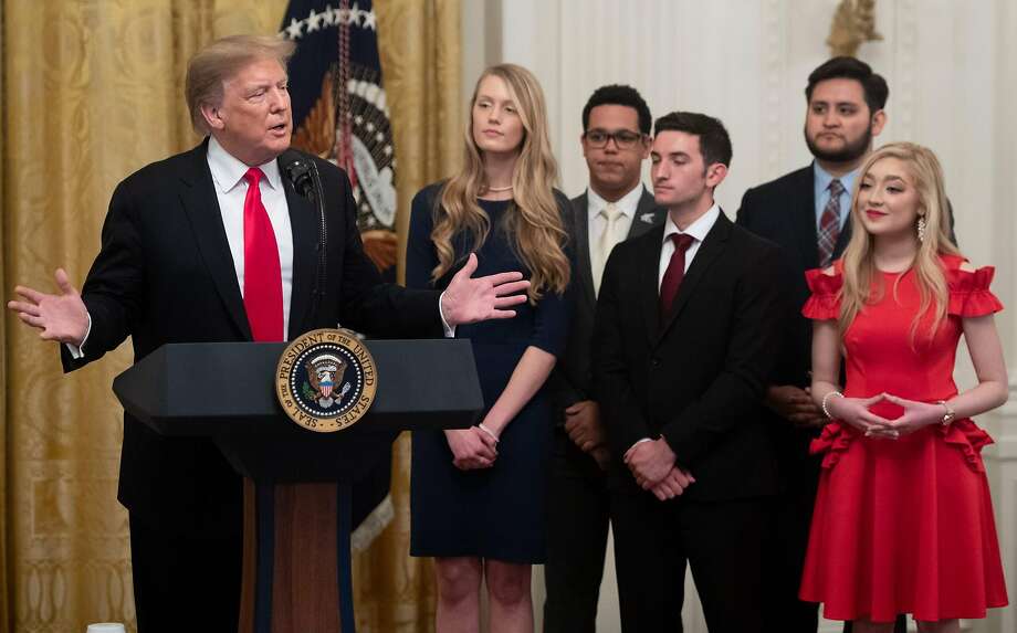 Trump Signs Executive Order On Free Speech At College Campuses