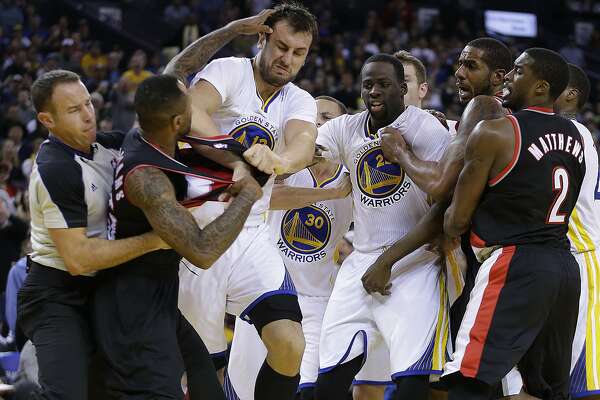 Warriors Andrew Bogut Draymond Green Share A Rare Basketball Bond Sfchronicle Com