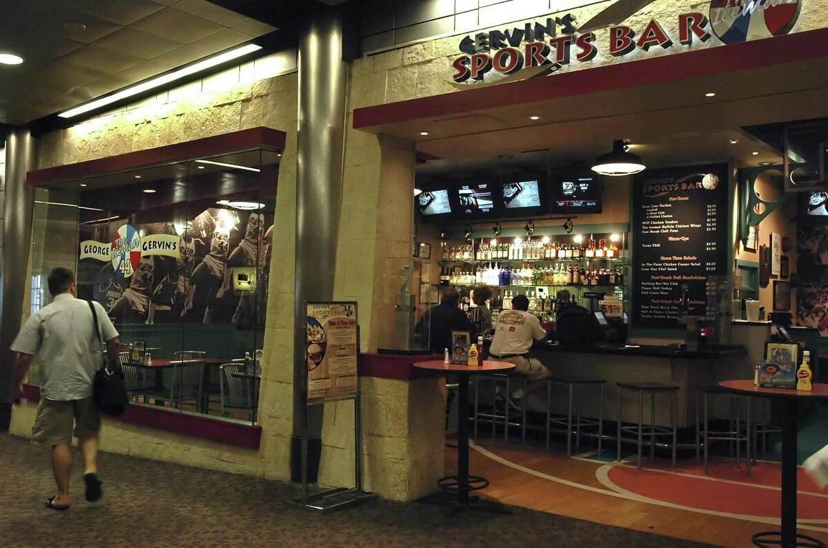 New Spurs Fan Shop latest addition to San Antonio airport