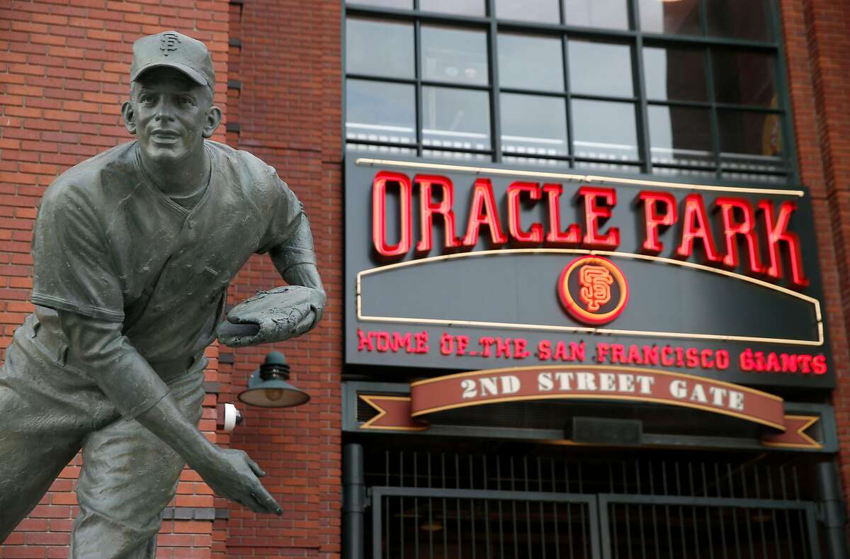 The Sporting Statues Project: Gaylord Perry: San Francisco Giants