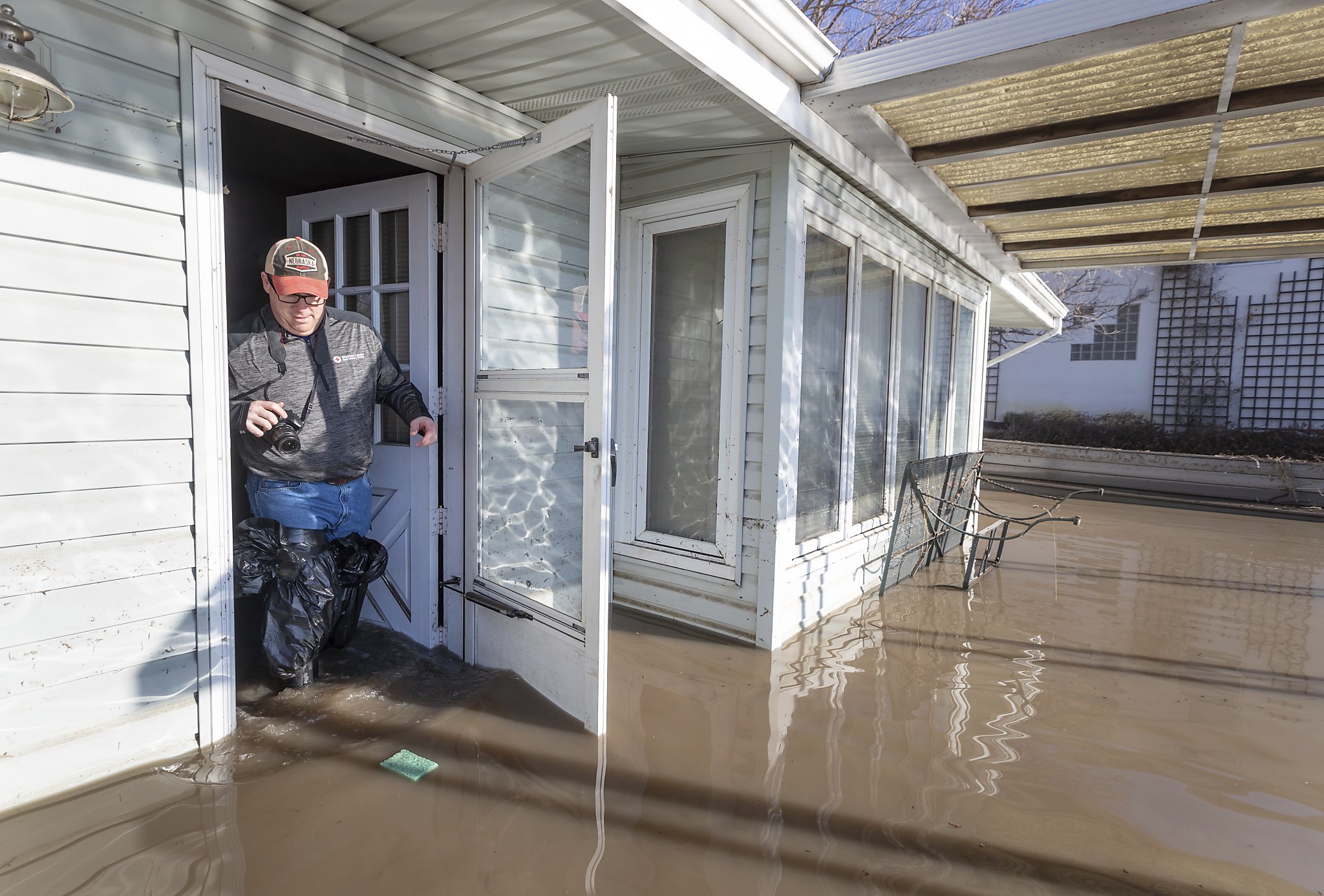Midwest flooding causes at least $3 billion in damage