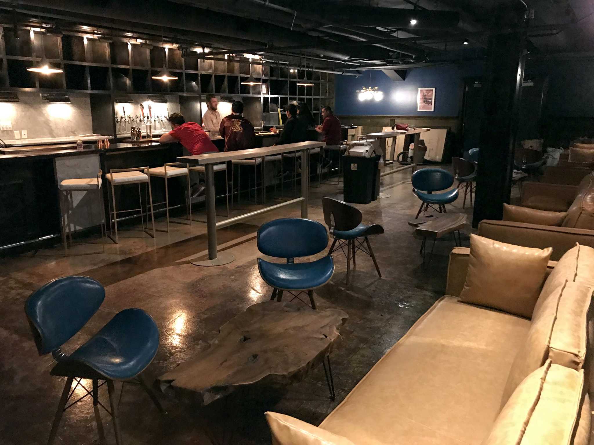 Stylish Downtown Cocktail Lounge Jet Setter Set To Land Soon On