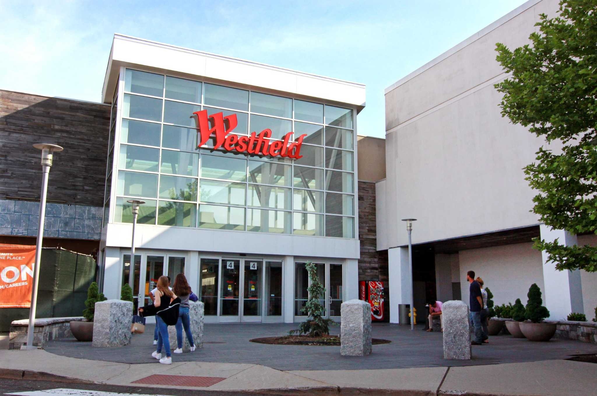 Trumbull officials look toward the future of Westfield Trumbull mall